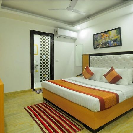 Hotel Noida Delight 외부 사진