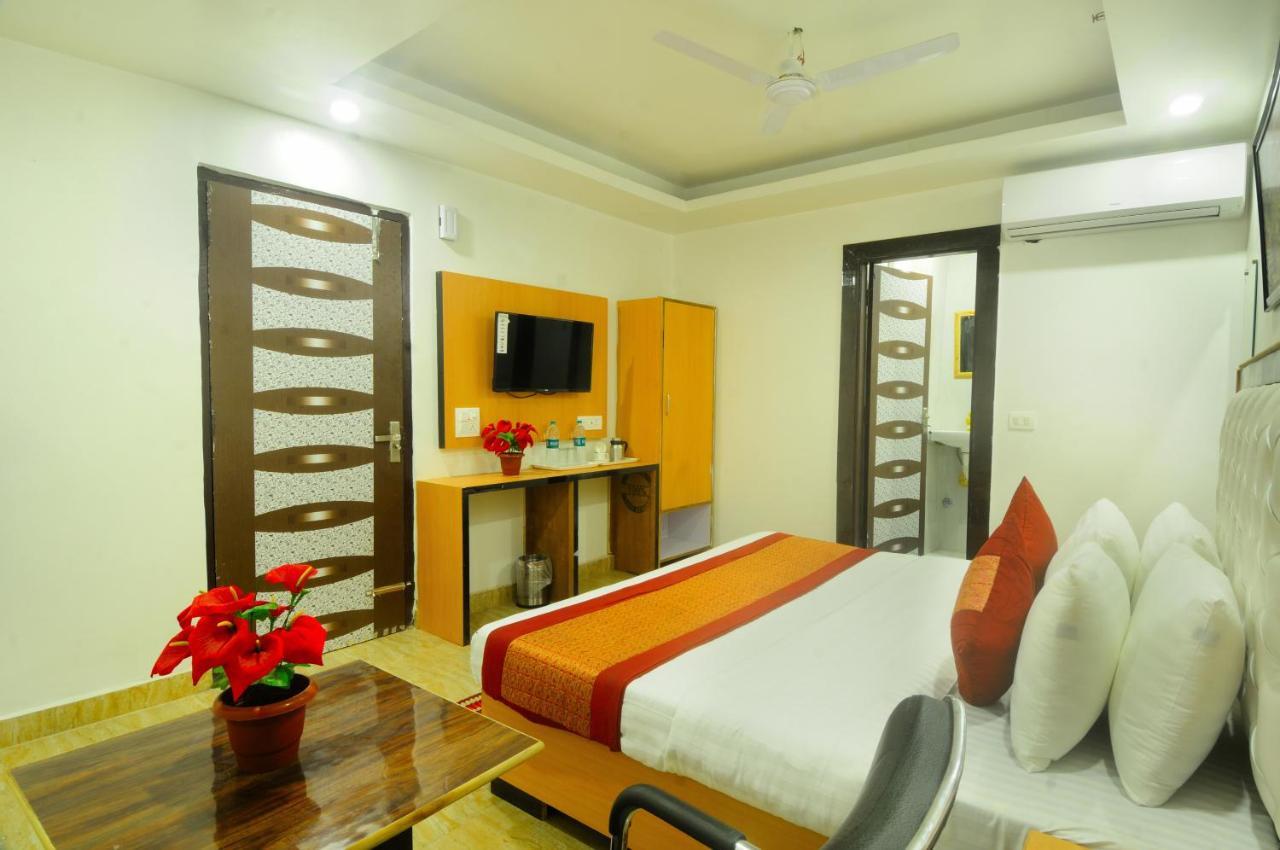 Hotel Noida Delight 외부 사진