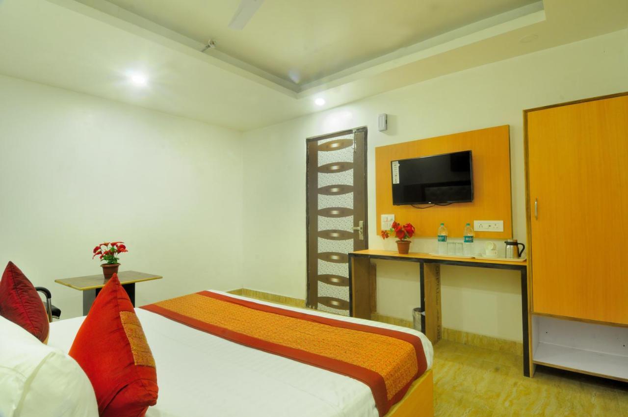 Hotel Noida Delight 외부 사진