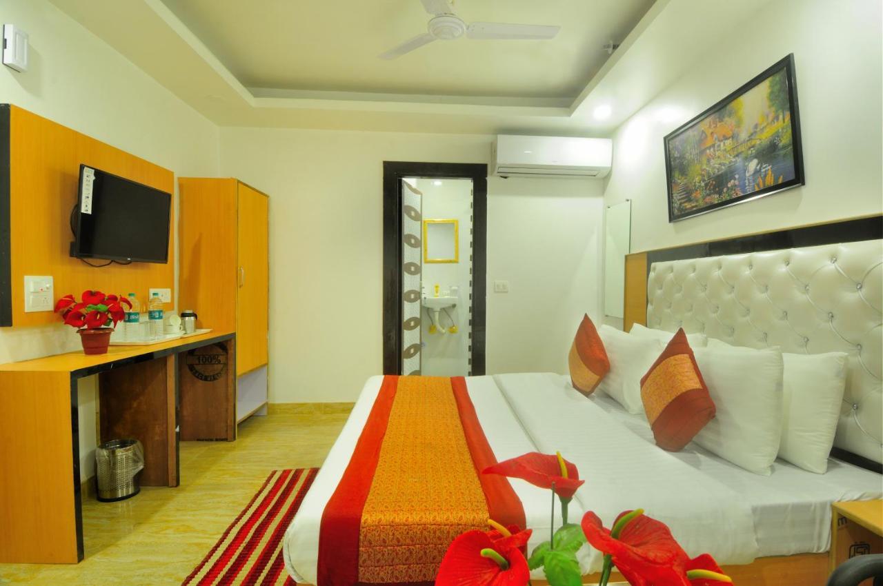 Hotel Noida Delight 외부 사진