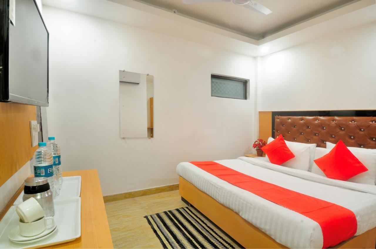 Hotel Noida Delight 외부 사진