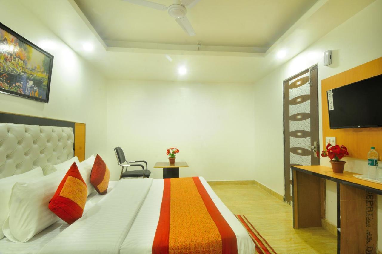 Hotel Noida Delight 외부 사진